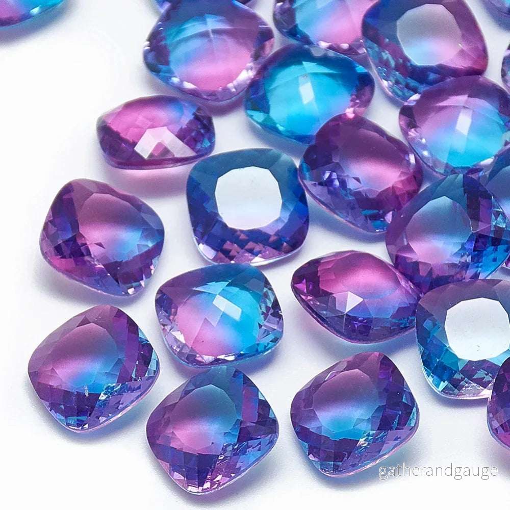 Kinesisk Strass - Cushion Square Sapphire/Fuchsia 12mm 1 styck - Bild 2