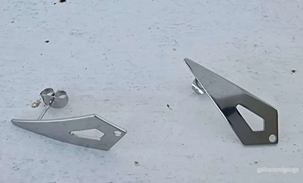 Örstickare Rostfrittstål - Triangelformad droppe, 2-pack