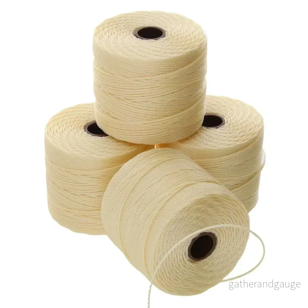 S- Lon bead cord – Pale Yellow, 1 rulle S- Lon bead cord – Pale Yellow, 1 rulle