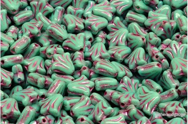 Lily Flower Bead – Opaque Turquoise / Pink 9mm, 20-pack