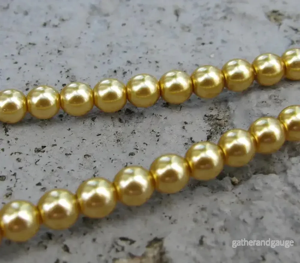 Tjeckiska vaxade glaspärlor - Gold 4mm, 1 sträng - Bild 2