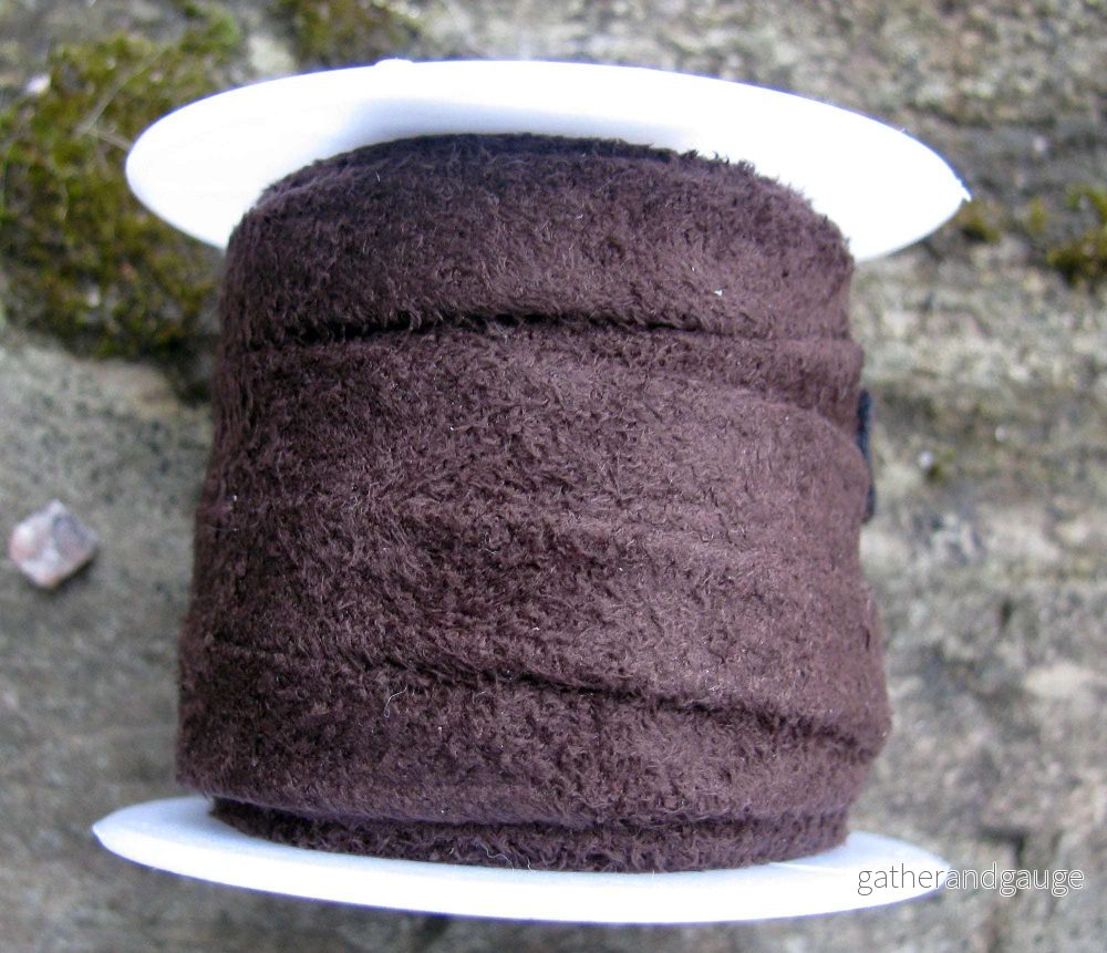 Mockaimitation - Velvet Brun 10mm, 1 m