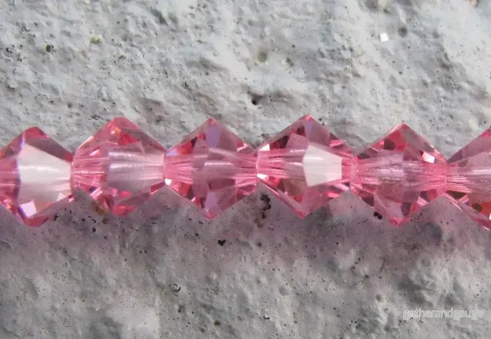 Tjeckiska MC Bicone - Rose 6 mm, 1 sträng