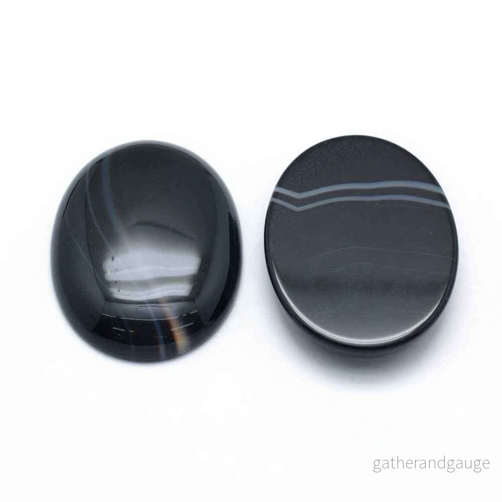 Cabochon Agat – Svart/Vit Oval 40x30mm 1 styck Cabochon Agat – Svart/Vit Oval 40x30mm 1 styck