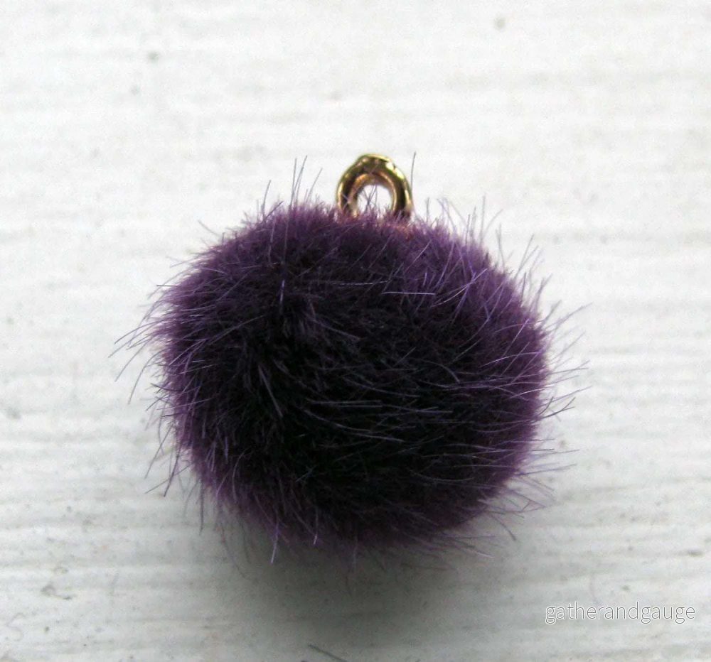 Hänge Boll - Fuskpäls Lila 15mm 1 styck