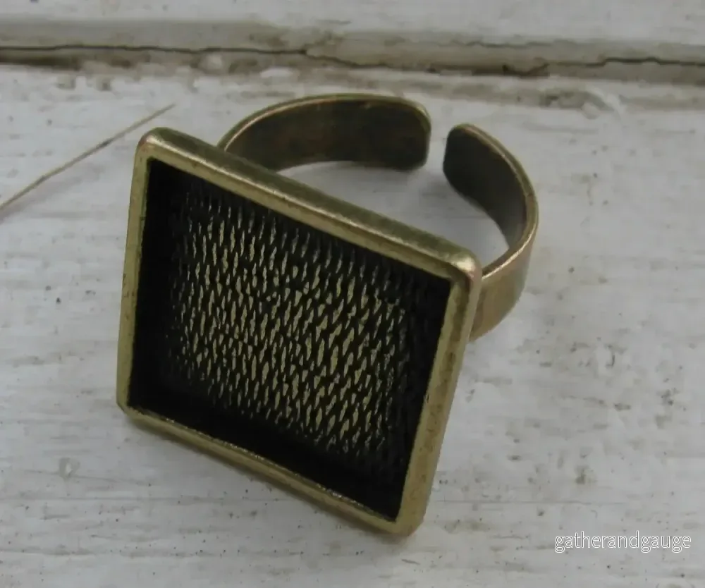 Ringstomme Bronsfärgad - Fyrkantig Ram 18mm 1 styck - Bild 2