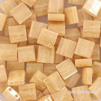 Miyuki Tila – Ceylon ligt caramel 5mm 5gram Miyuki Tila – Ceylon ligt caramel 5mm 5gram