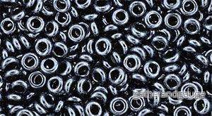 TOHO Demi Round – Metallic Hematite 8/0, 5 gram