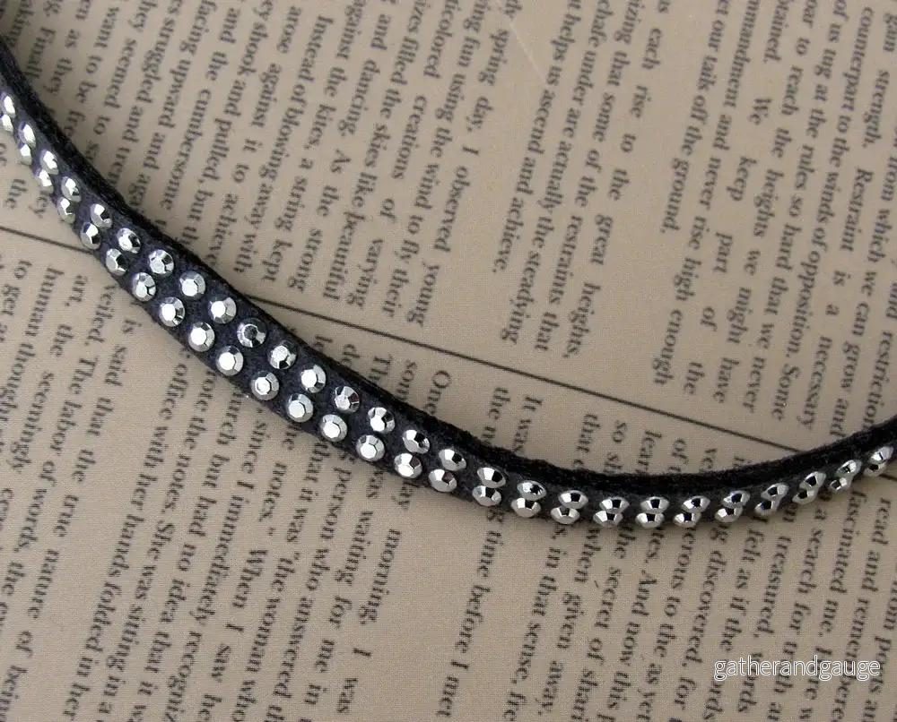 Läderimitation - Platt Grå med Blingstenar 5mm, 20 cm - Bild 2