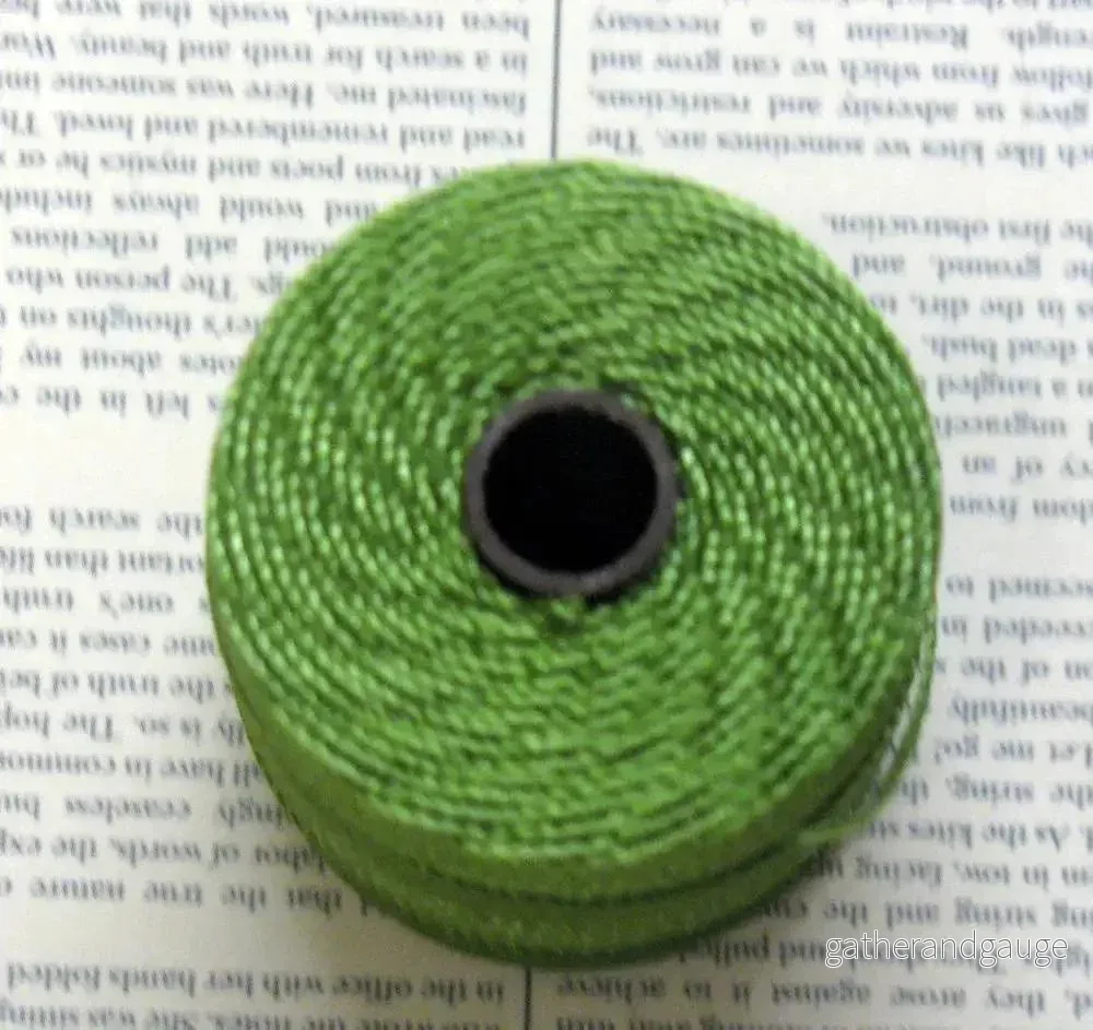S-Lon Bead Cord – Avocado, 1 Rulle