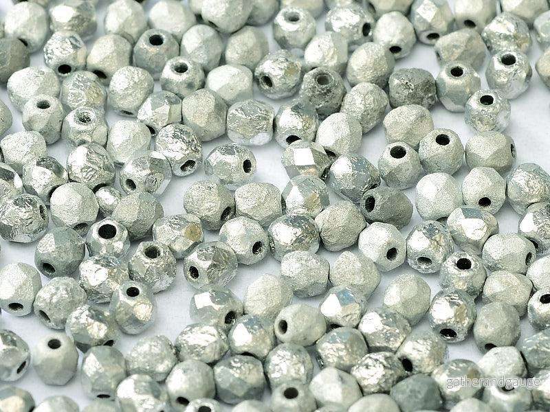 Tjeckiska firepolish - Etch Full Labrador 4 mm, 50-pack