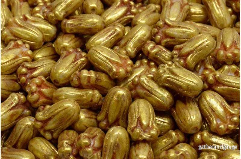 Tulip Bud Bead – Alabaster / Gold 12x8mm, 20-pack Tulip Bud Bead – Alabaster / Gold 12x8mm, 20-pack