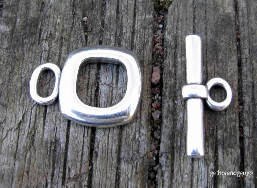 Stavlås Silverfärgat – Enkel Fyrkantig 16mm, 1 Set Stavlås Silverfärgat – Enkel Fyrkantig 16mm, 1 Set