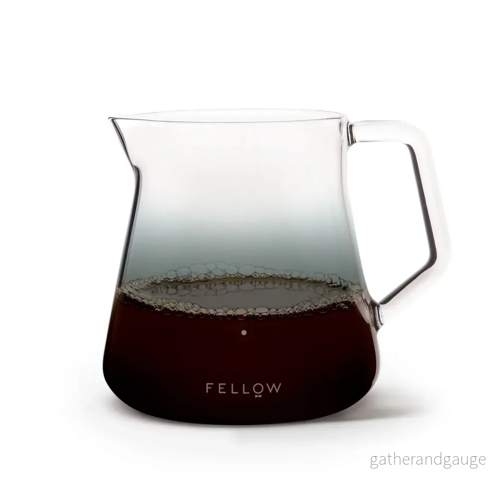 Server - Smokey - Mighty Small Carafe 500ml - Fellow
