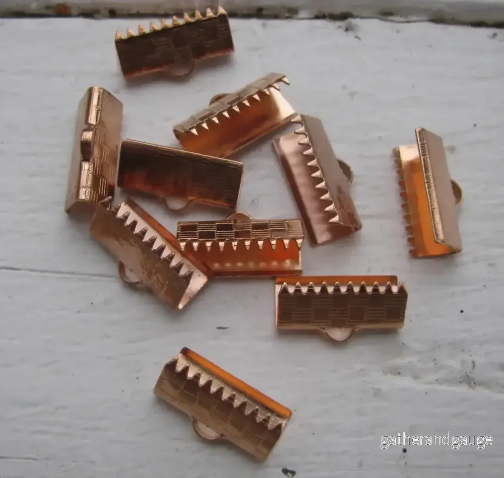 Ändfäste platta band 24k Roséguldpläterad - Bredare modell, 15 mm, 2-pack