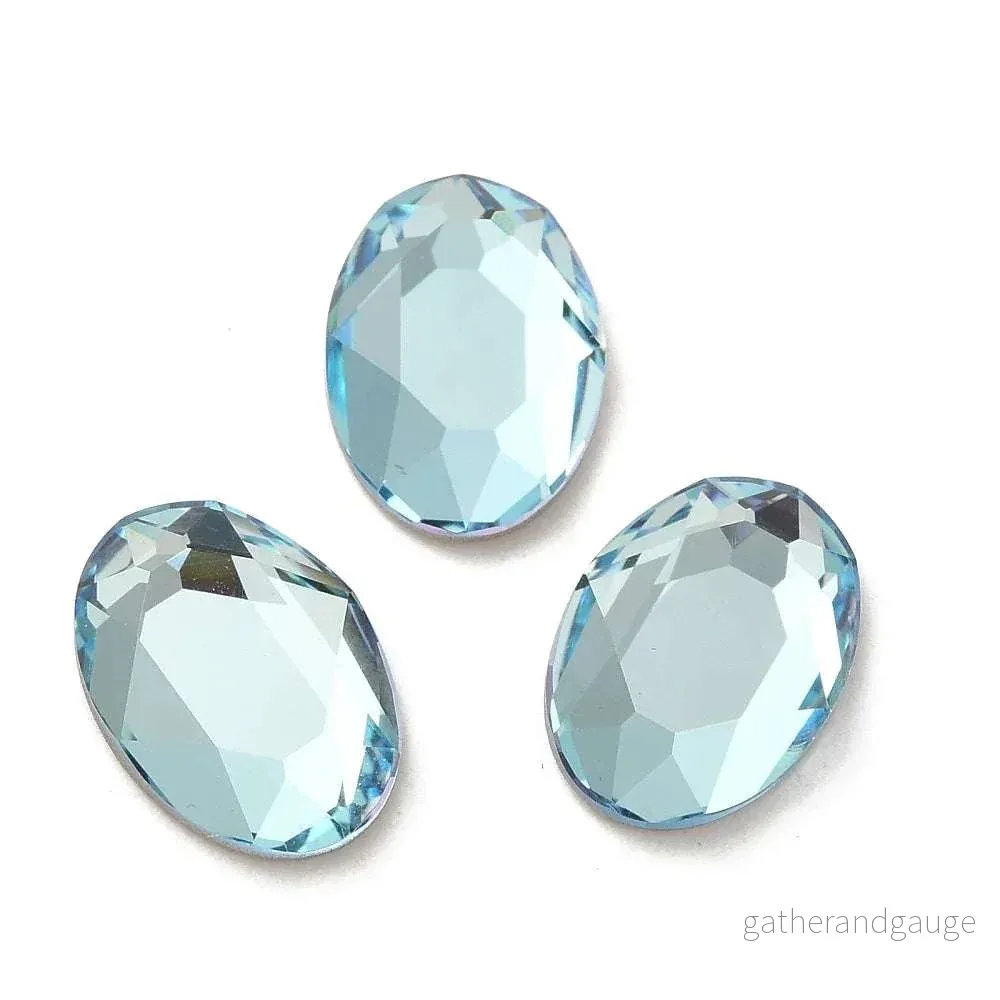 Facetterad Flatbacks – Oval Light Azore 14x10mm 1 styck Facetterad Flatbacks – Oval Light Azore 14x10mm 1 styck