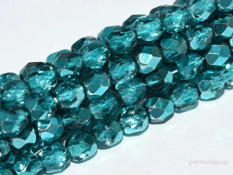 Tjeckiska Firepolish – Marine Metallic Ice 4mm, 1 sträng Tjeckiska Firepolish – Marine Metallic Ice 4mm, 1 sträng