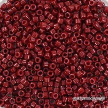 Miyuki Delica – Opaque dyed maroon 11/0, 5 gram