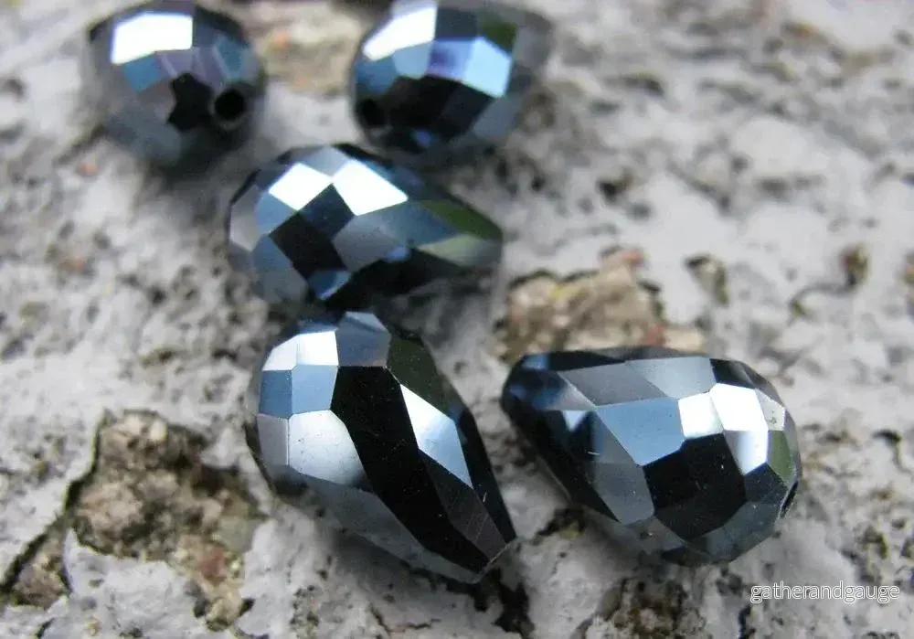 Facetterade Droppar - Svarta med Lyster, 11x8mm 1 sträng - Bild 2