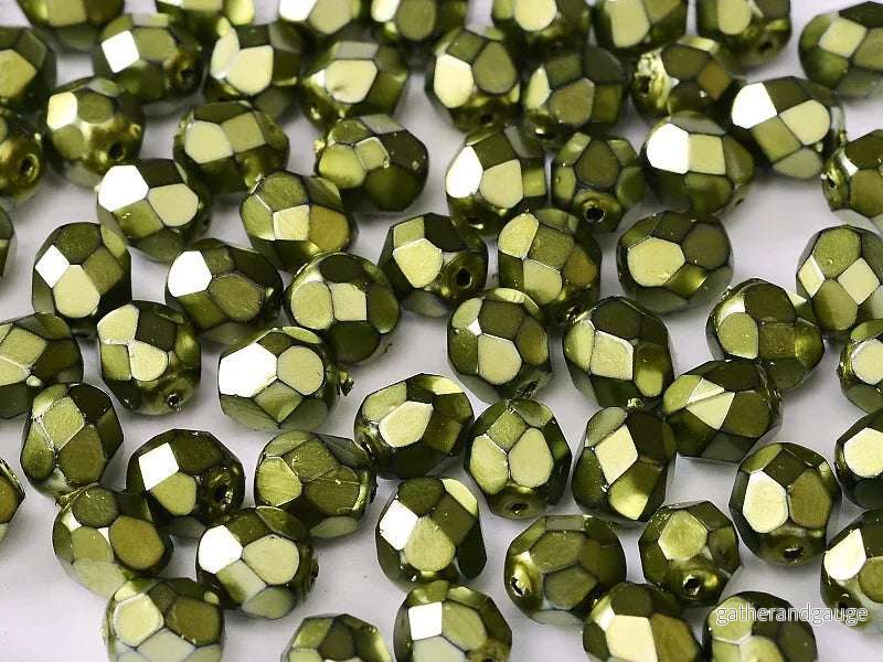 Tjeckiska Firepolish – Heavy Metal Green Apple 4mm, 50-pack Tjeckiska Firepolish – Heavy Metal Green Apple 4mm, 50-pack