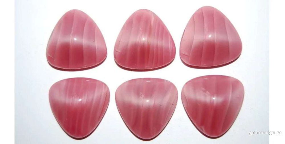 Cabochon Triangel – Rosa Randig 22mm Cabochon Triangel – Rosa Randig 22mm