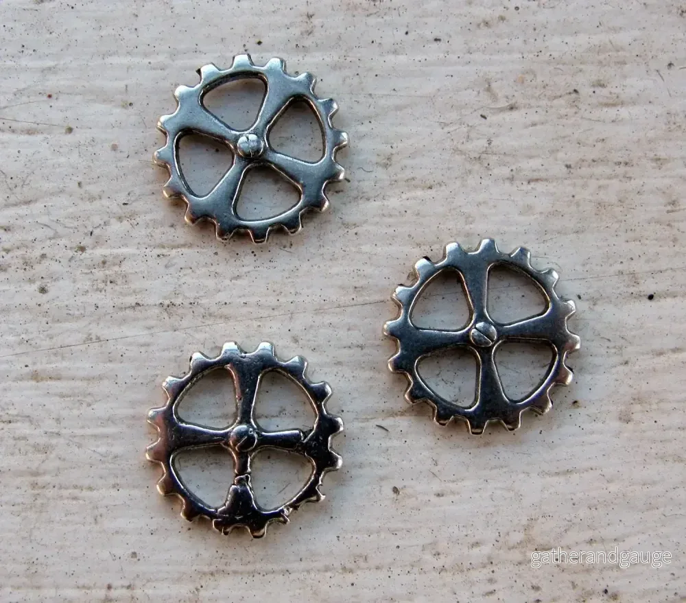 Berlock Silverfärgad - Kugghjul med taggar, 14 mm, 3-pack